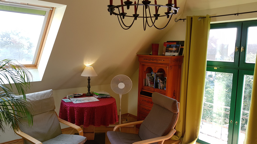 Informationstisch DG Villa Grieß